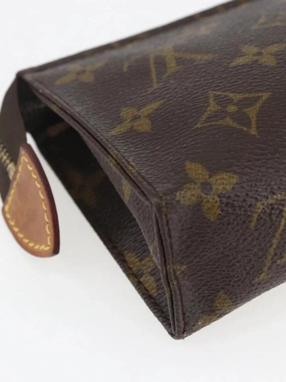 LOUIS VUITTON Monogram Poche Toilette 15 Pouch M47546 LV Auth fm5107